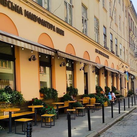 Двокімнатна Квартира В Центрі Міста 利沃夫 外观 照片